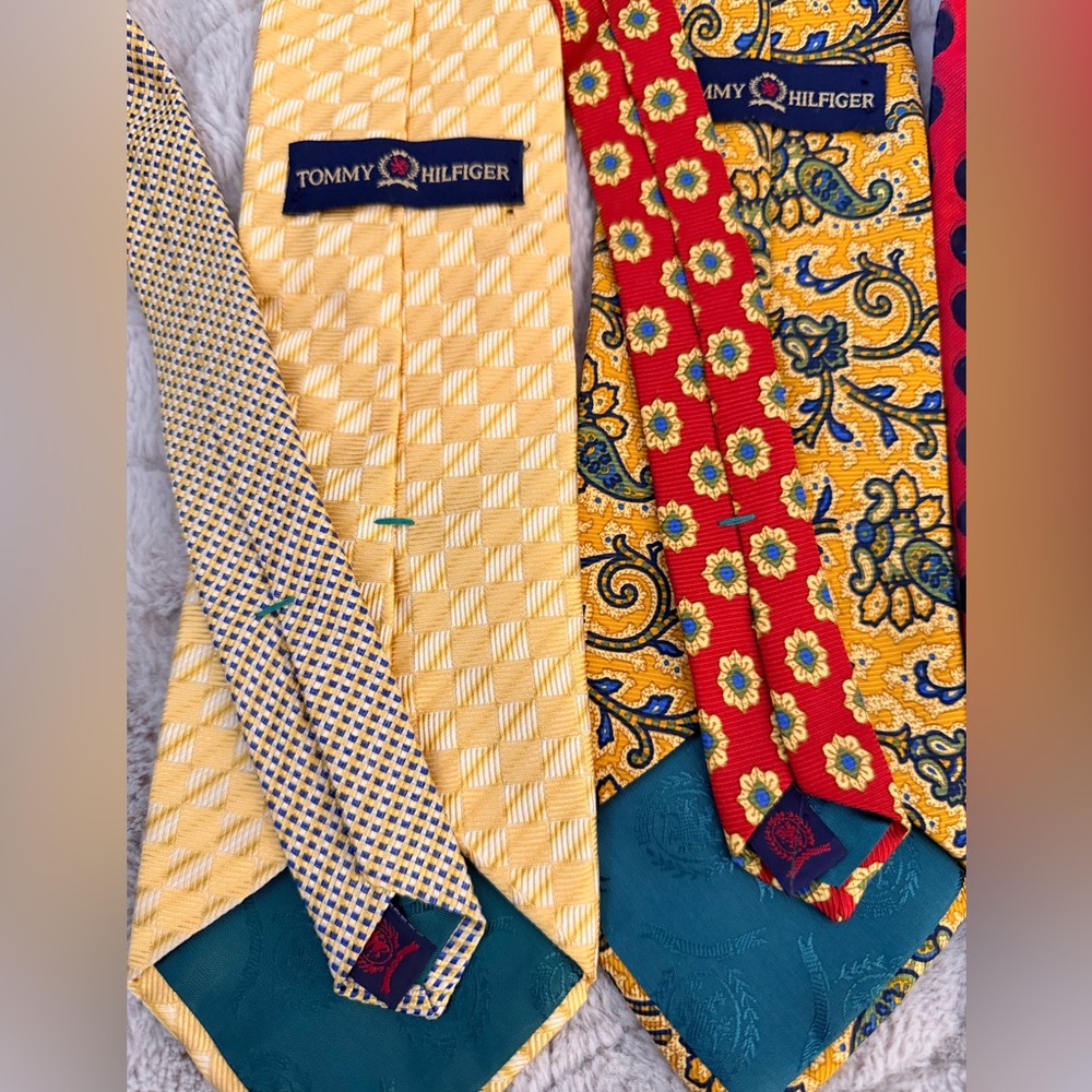 Lot of 6 beautiful two toned Tommy Hilfiger 58” 100% silk tie EUC - Picture 10 of 15